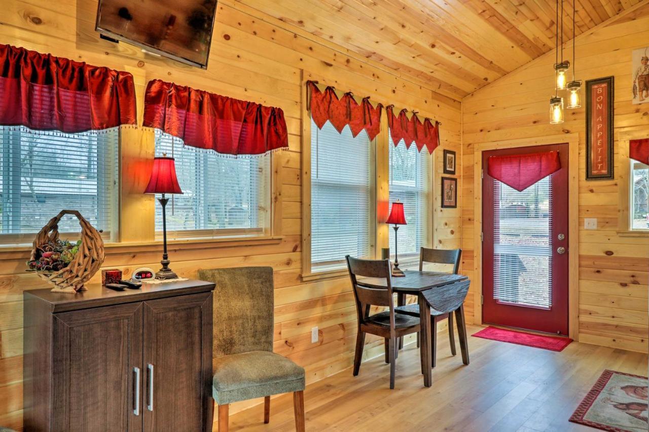 Cozy Heber Springs Cabin With Deck And Dock! Екстериор снимка