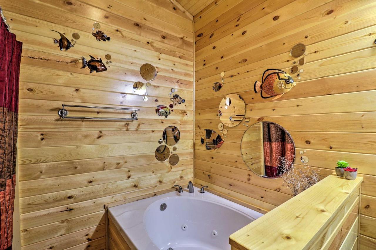 Cozy Heber Springs Cabin With Deck And Dock! Екстериор снимка